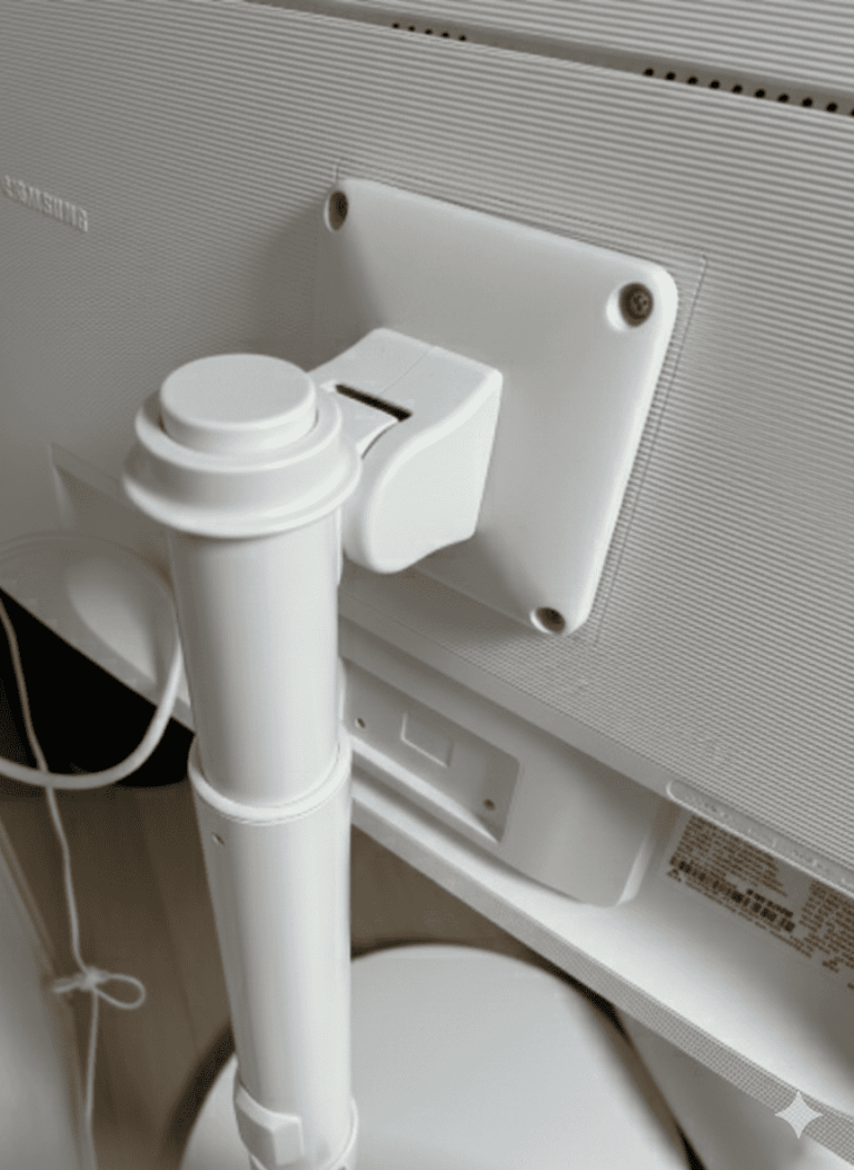 삼텐바이미 M7 2025년 12월 17일 삼성 스마트모니터 M7을 6개월간 사용한 내돈내산 후기입니다. 구매이유부터 장점과 단점, 가격 비교까지 실제 사용자의 솔직한 경험을 상세히 공유합니다. 재택근무와 넷플릭스 시청을 위해 구입한 삼텐바이미 M7의 모든 것을 알려드립니다.